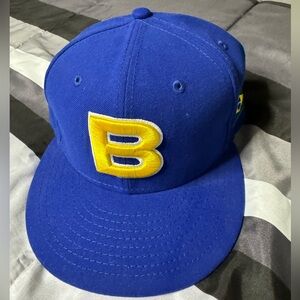 Fitted baseball ballcap